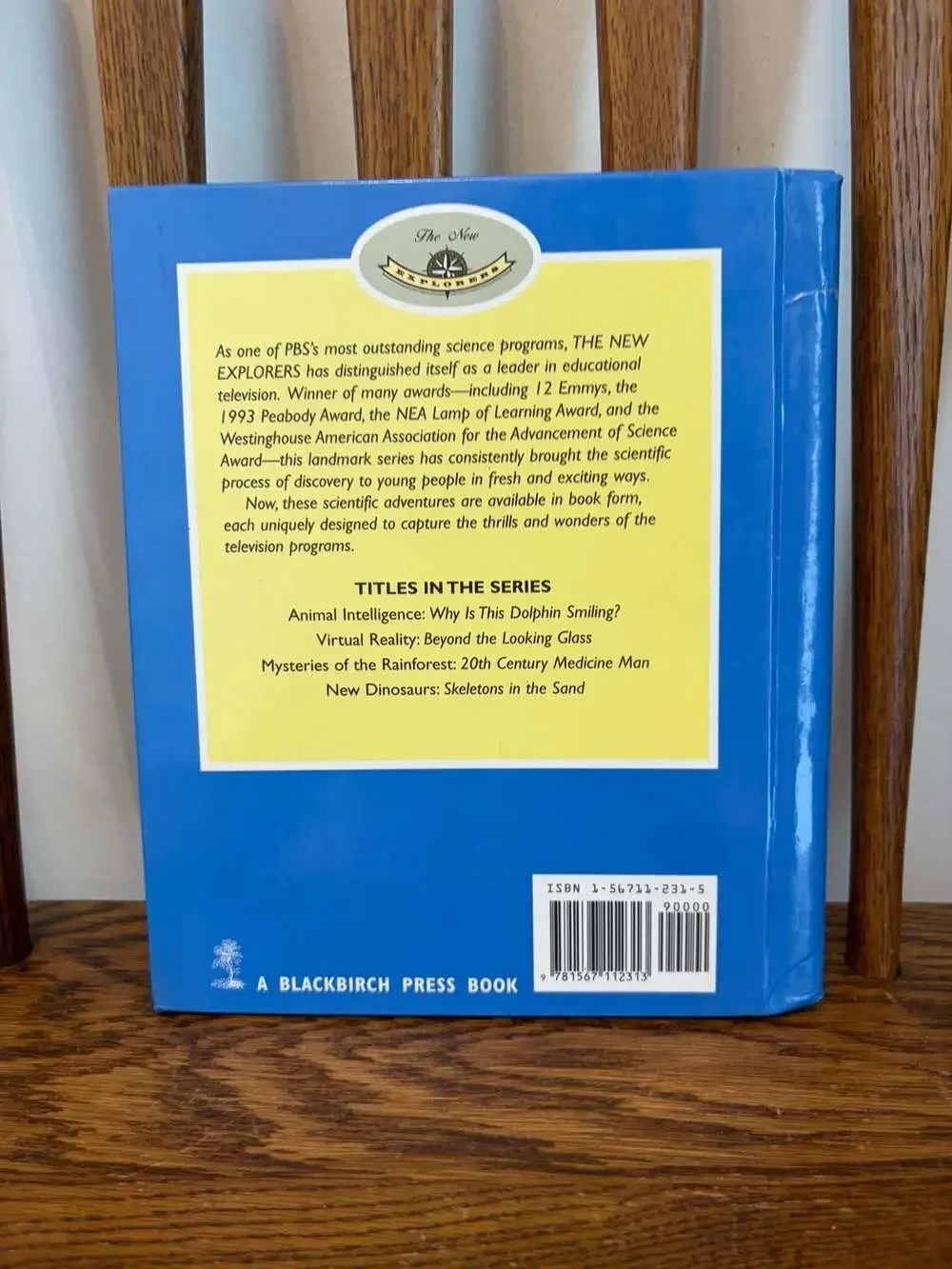New Explorers New Dinosaurs: Skeletons in the Sand Hardcover Book